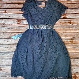 Jessica Simpson Navy Lace Maternity Dress with Tied Beaded Belt Small NWT